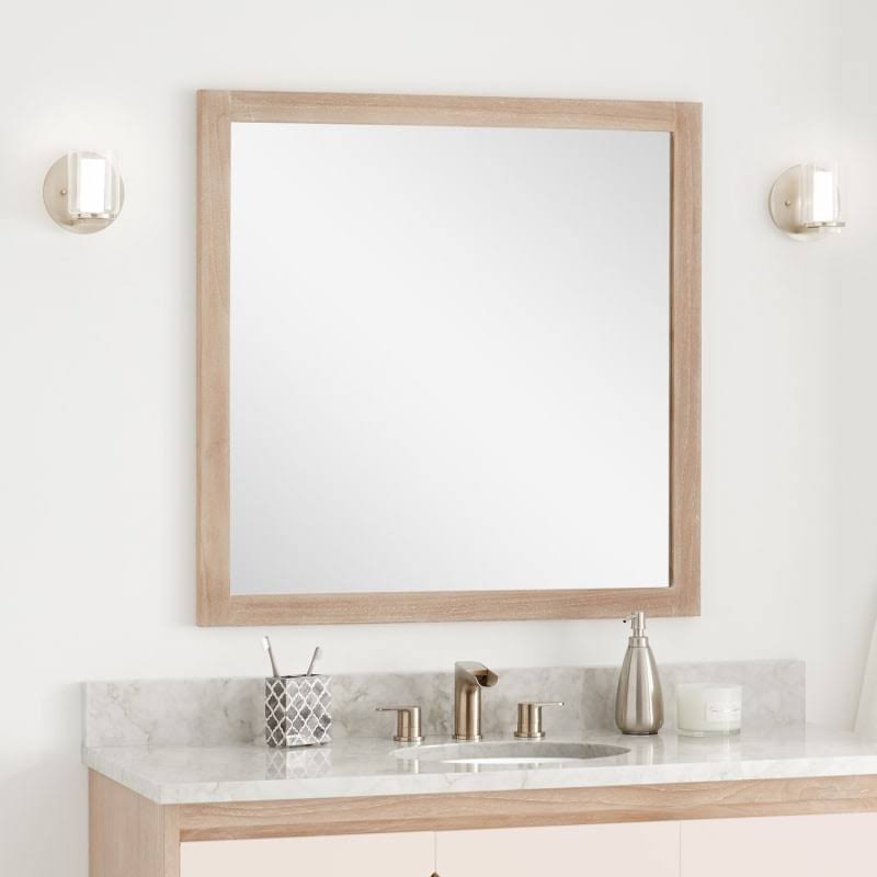 White Framed Bathroom R53912