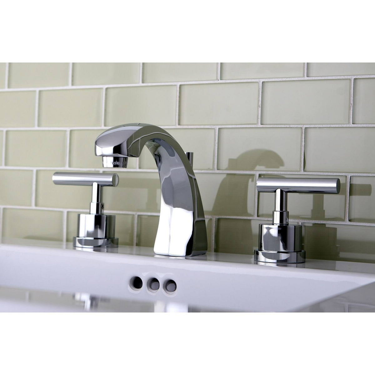 8-Inch Widespread Solid Brass Bathroom Faucet Polished Brass L557746