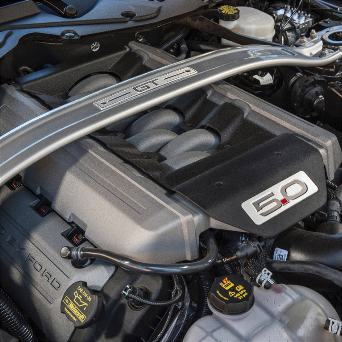 Engine Cover Kit R464709